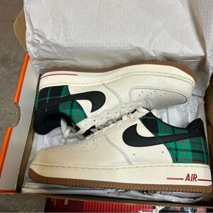 Air Force 1 07 LX sz 9